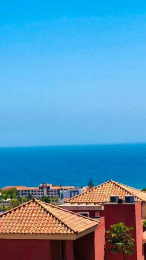 Charming Málaga Accommodation with Shared Pool, Manilva